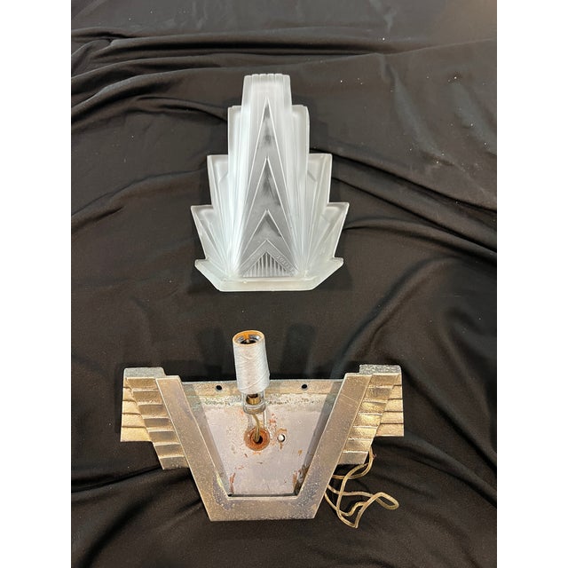 Art Deco 1930s Signed Petitot French Art Deco Wall Sconce For Sale - Image 3 of 3