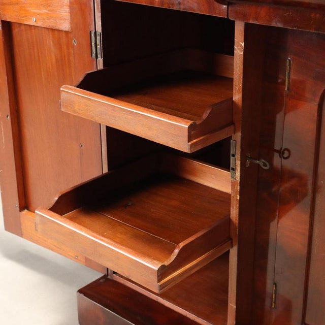 Brown 19th Century English Mahogany Credenza For Sale - Image 8 of 14