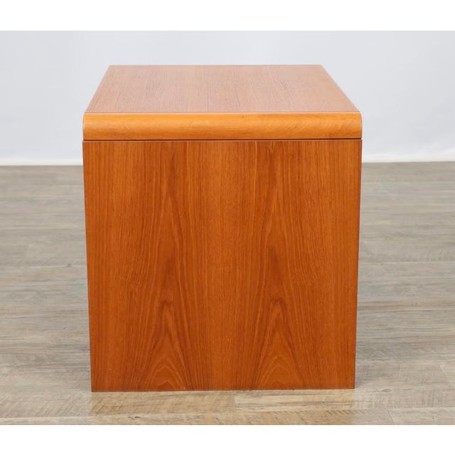 Mid-Century Modern Danish Teak "Waterfall" Side Table by Trioh For Sale In Philadelphia - Image 6 of 10
