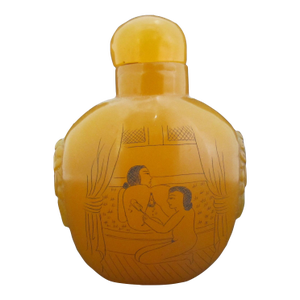 Chinese Erotic Orange Engraved Mock Mask Ring Handle Snuff Bottle