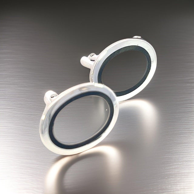 1990s Pair of Tiffany & Co Estate Mens Silver & Blue Enamel Cufflinks Silver For Sale In New York - Image 6 of 10