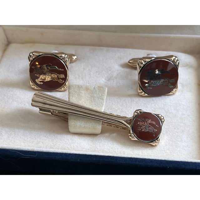 Vintage Burberry Gold Plate & Red Lacquer Cufflinks & Tie Clip "Circa 1970s" For Sale - Image 11 of 18