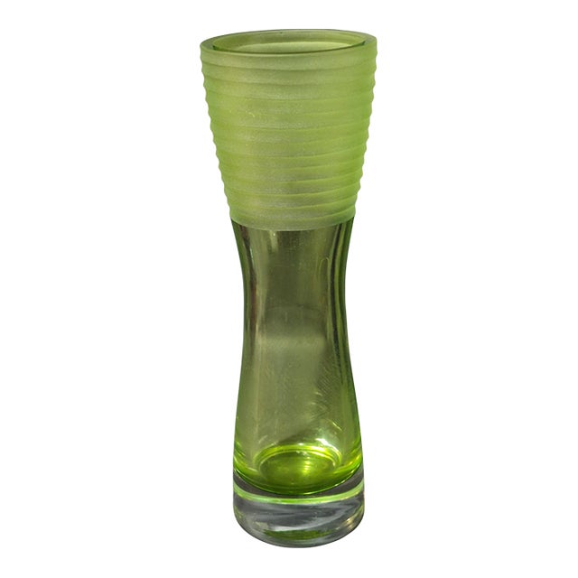 Vintage Mid-Century Modern Art Glass Green Textured Ribbed Top Vase For Sale