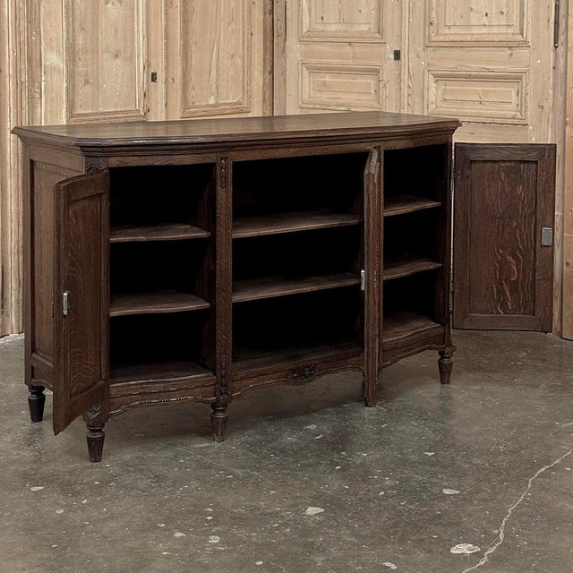 19th Century Louis XVI Liégeois Style Oak Display Buffet ~ Credenza For Sale - Image 13 of 18