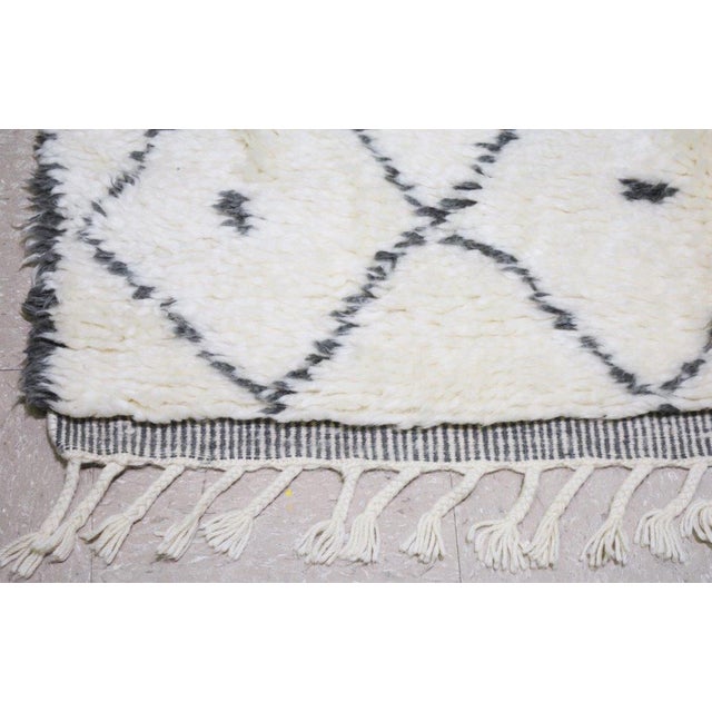 Moroccan Moroccan Modern Hand Knotted Wool Rug, 9'x12' For Sale - Image 3 of 4