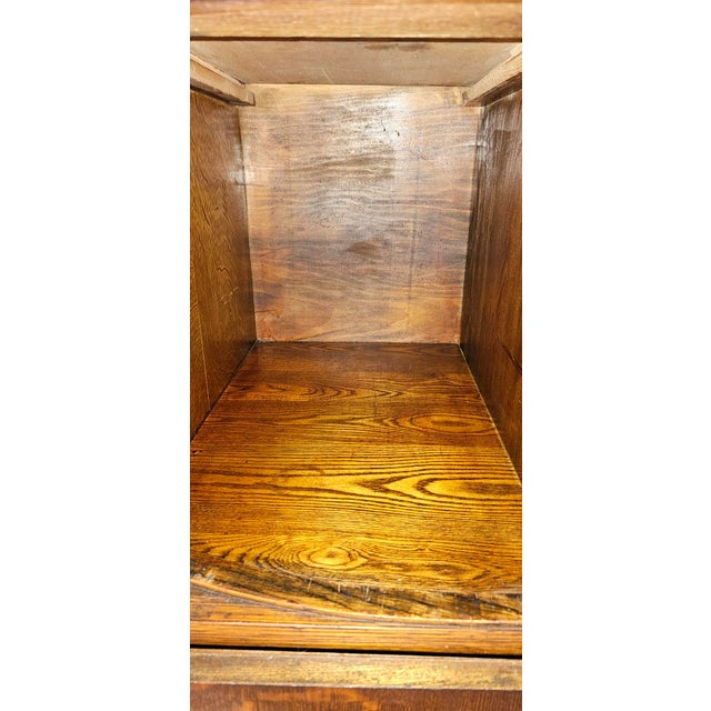 Antique Victorian Quarter-Sawn Tiger Oak Buffet Sideboard With Beveled Mirror and Lion Paw Feet on Casters For Sale - Image 14 of 15