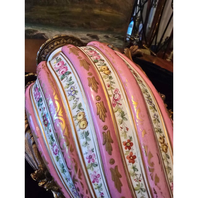 Antique Signed Sevres Pr Urns Raised Gold Roses For Sale - Image 12 of 14