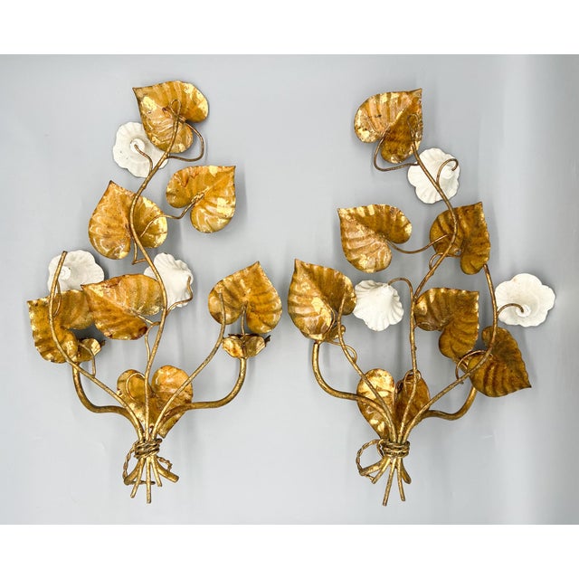 Vintage Italian Gilt Tole Floral Wall Sconces, Pair With White Trumpet Flowers – Hollywood Regency / Italian Provincial For Sale - Image 11 of 15
