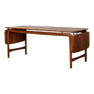 Mid-Century Danish Modern Model FD 15/54 Coffee Table in Teak by Hvidt & Mølgaard-Nielsen for France & Daverkosen, 1950s For Sale