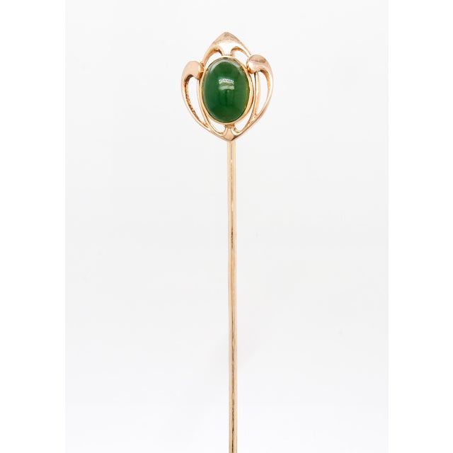 Art Deco Signed Krementz 14k Gold & Nephrite Jade Cabochon Art Deco Stickpin For Sale - Image 3 of 13