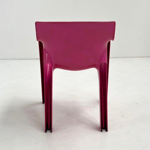 Plastic Pink Gaudi Armchair by Vico Magistretti for Artemide, 1984 For Sale - Image 7 of 11