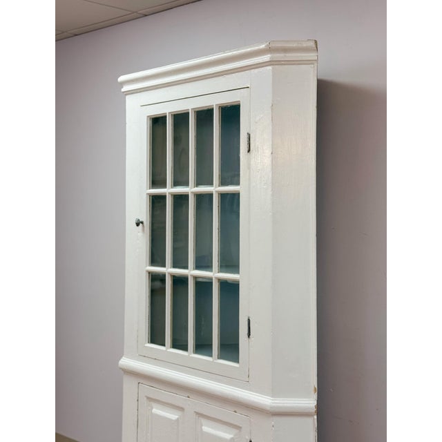 Antique Painted White Corner China Cabinet Pane Glass Door 1800s Display Cabinet For Sale In Tampa - Image 6 of 18