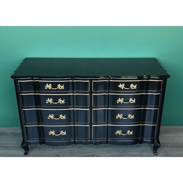 Vintage High Gloss Black Lacquered French Provincial Dresser of Nine Drawers For Sale - Image 14 of 16