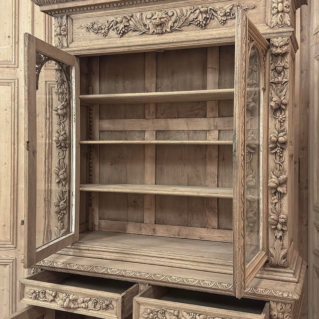 19th Century French Renaissance Hunt Stripped Oak Bookcase For Sale - Image 16 of 18