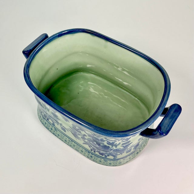 1950s Vintage Boho Chic Chinoiserie Hollywood Regency Celadon and Blue Foot Bath Catchall For Sale - Image 9 of 14