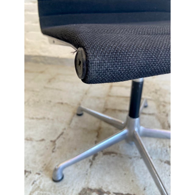 Black EA107 Chairs by Herman Miller for ICF, 1970s, Set of 2 For Sale - Image 8 of 14