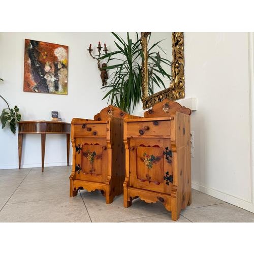 Antique Rustic Bedside Tables in Natural Pine, 1890s, Set of 2 For Sale - Image 3 of 10