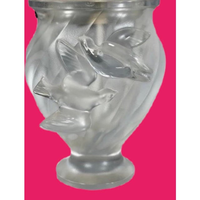 1930s Lalique French Art Deco Frosted Lead Crystal Lamp Sign in Script. For Sale - Image 9 of 10