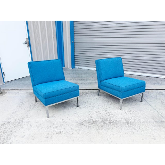 Mid-Century Modern Pair of Mid-Century Chrome Slipper Lounge Chairs Styled After Knoll, 1960s For Sale - Image 3 of 14