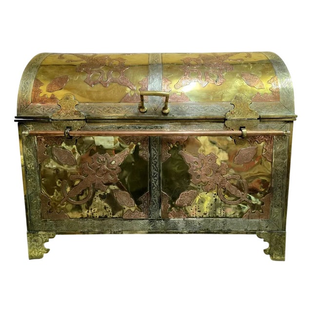 Chest in Bronze with Copper and Gilded Brass For Sale
