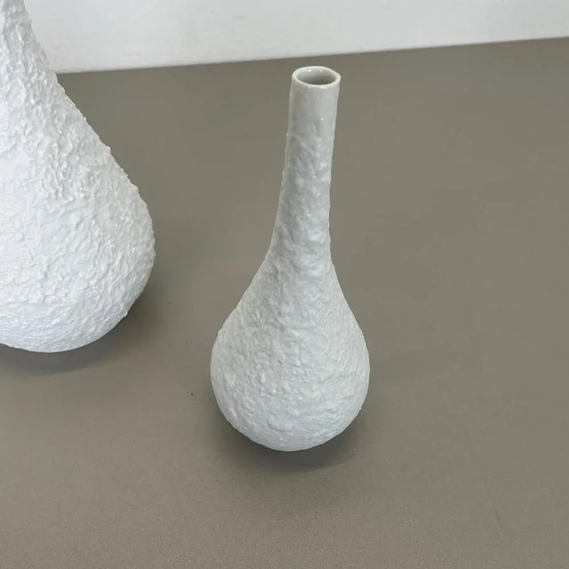 Op Art Biscuit Porcelain Vases from Edelstein Bavaria, Germany, 1970s, Set of 3 For Sale - Image 6 of 17