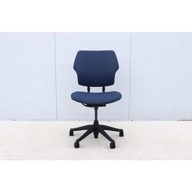2010s Humanscale Freedom Ergonomic Armless Task Desk Chair in Blue Color Slightly Used For Sale - Image 5 of 18