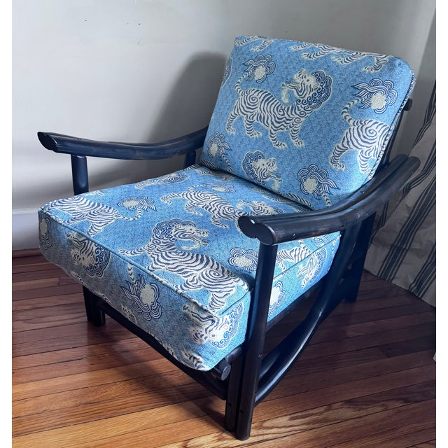 Mid 20th Century Black Rattan Bamboo Lounge Chair in the Manner of Ficks Reed For Sale - Image 14 of 16