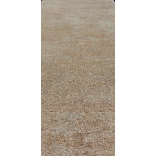 Tan Long Oushak Runner With Subdued Design and Neutral Color Palette For Sale - Image 8 of 11