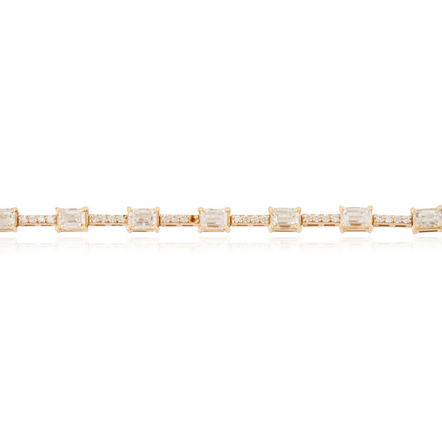 Luxury 3.6ct Emerald Cut Diamond Tennis Bracelet in 14k Yellow Gold For Sale - Image 4 of 14