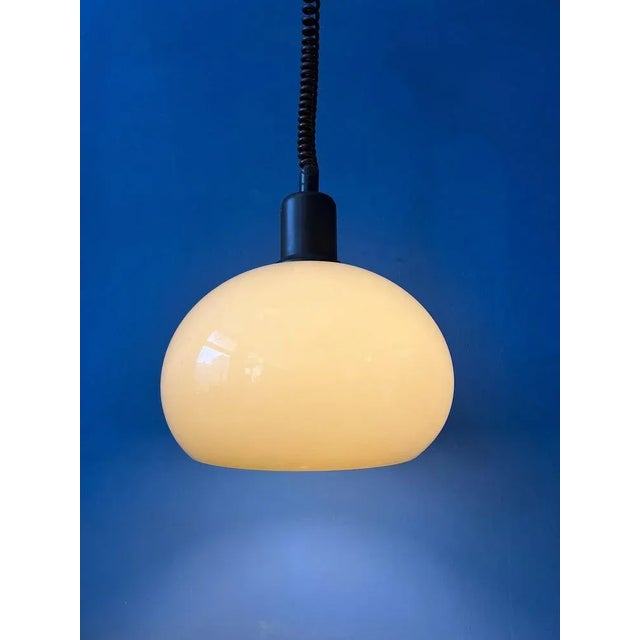 Vintage Beige Mushroom Pendant Lamp in Acrylic and Glass For Sale - Image 4 of 11