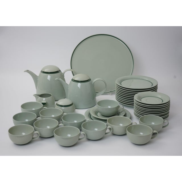 Shape 680 Selecta Decor S-117 in Celadon Green Tea Service by Ernst August Sundermann for Fürstenberg, 1970s, Set of 45 For Sale - Image 4 of 18