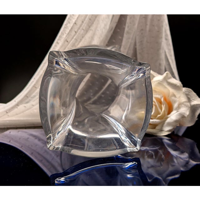 Late 20th Century Baccarat Crystal Serpentin 8-Inch Vase For Sale - Image 5 of 8