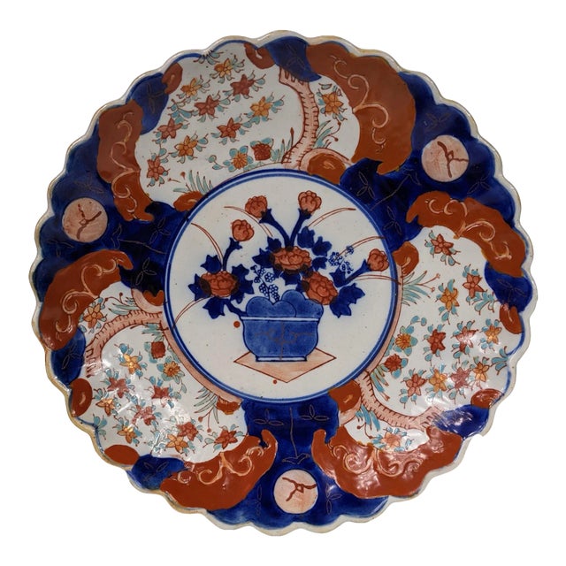 Pair of Early 20th Century Japanese Imari Plates For Sale