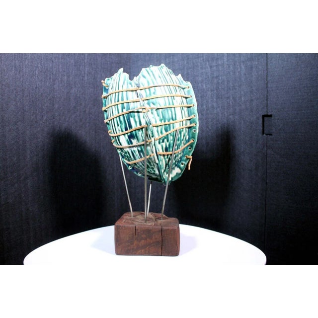 Mid-Century Modern Mid Century Modern Ceramic Green Biomorphic Shell Design on Metal & Wood Stand For Sale - Image 3 of 8