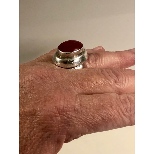 Mid 20th Century Carnelian Cabochon Sterling Silver Ring, Size 7.5 For Sale - Image 4 of 8