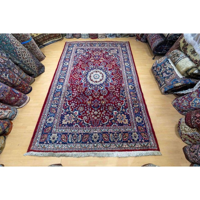 Hand-Knotted Sabzevar Rug in Wool For Sale - Image 4 of 16