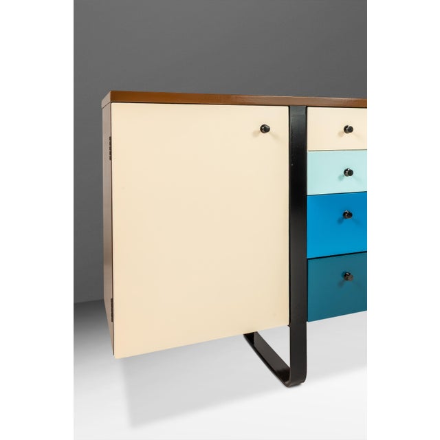 Restored Mid-Century Modern Sled-Based Credenza a Fusion of Inspiration After George Nelson and Finn Juhl, Usa, C. 1960s For Sale - Image 11 of 18