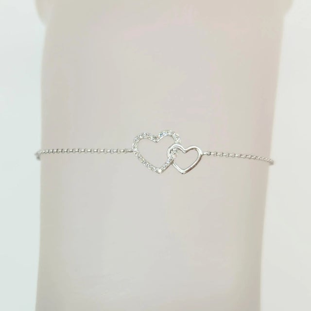 Contemporary White Diamond Two Hearts Bracelet in 18K White Gold For Sale - Image 3 of 6