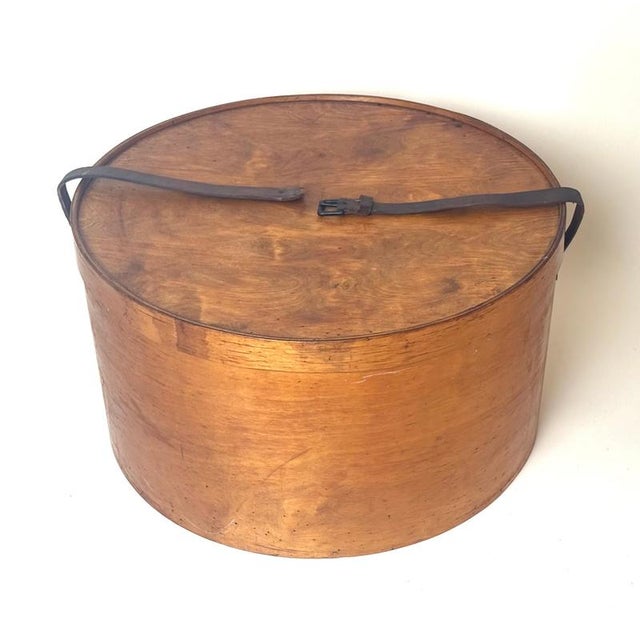 Large Antique Luther Bentwood Hat Box, 1890s For Sale - Image 12 of 18
