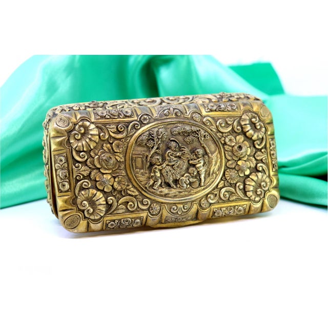 Silver Gilded Silver Box with Chiseled Floral Motifs and Central Card with Children Playing Game For Sale - Image 8 of 8