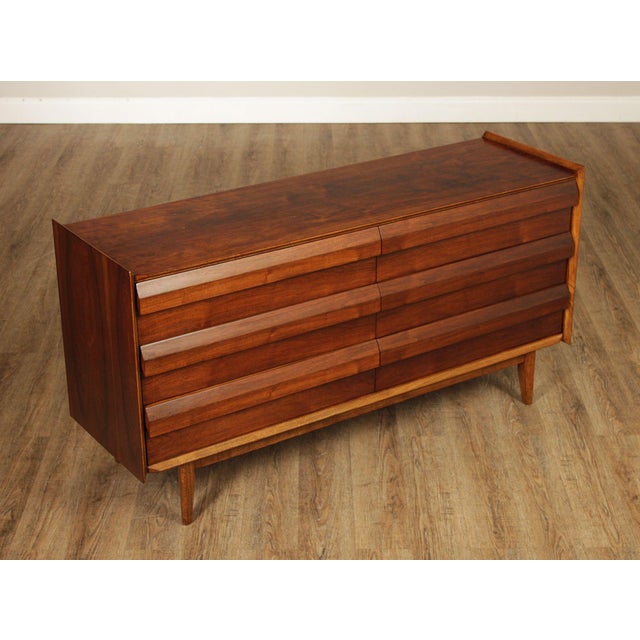 High Quality American Made Vintage Walnut Double Dresser with Six Sculpted Front Dovetailed Drawers Mounted on Raised Base