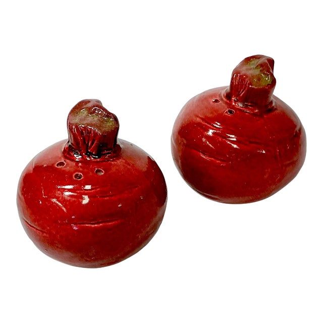 1976 Vintage Boho Chic Trompe L’Oeil Red Beet Salt & Pepper Shakers - A Pair. For Sale