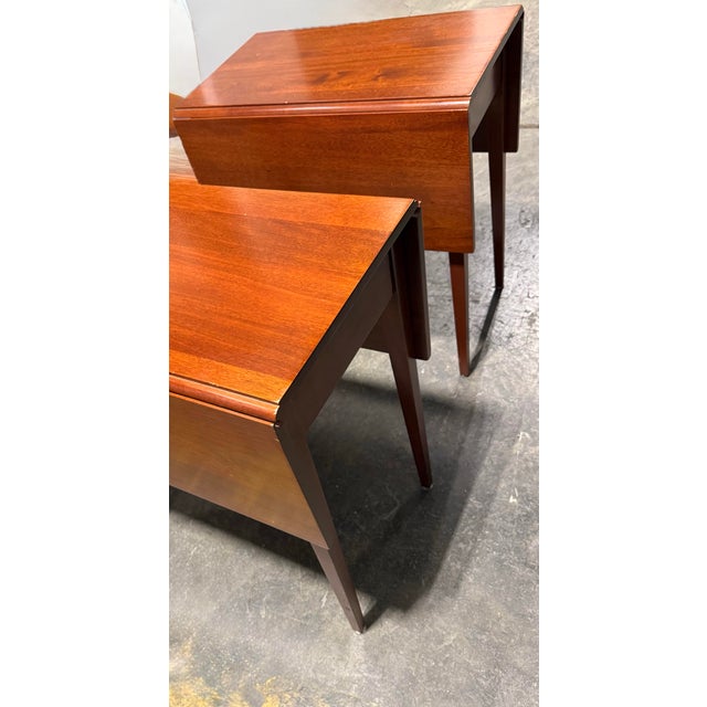 Early 20th Century Pair of Pembroke Drop-Leaf Tables For Sale - Image 4 of 12