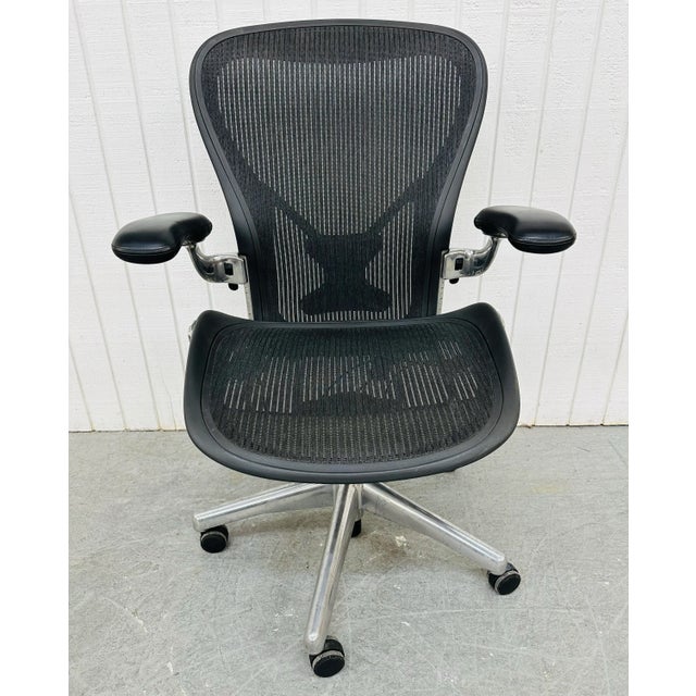 This listing is for a Vintage Herman Miller Aeron Office Desk Chair. Featuring lumbar support, polished aluminum, tuxedo...