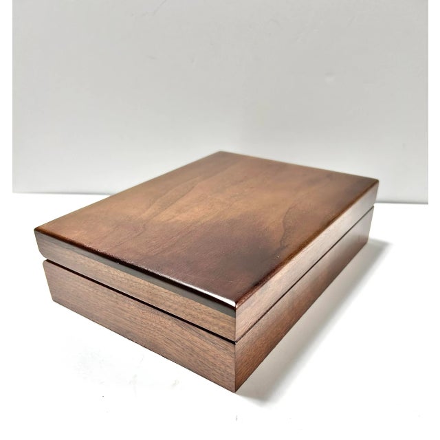 1980s Vintage Solid Walnut Jewelry or Valet Box – Handcrafted Wooden Keepsake Storage Box For Sale - Image 5 of 8