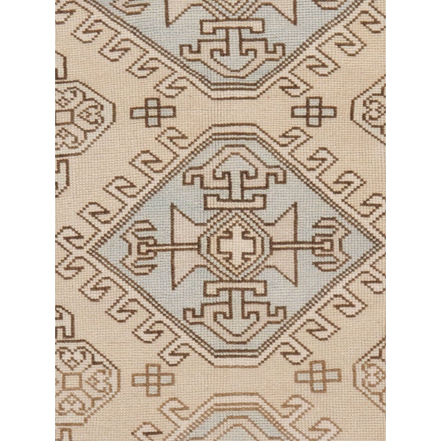 1950s Vintage Turkish Oushak Area Rug 5ft X 6ft 8in For Sale - Image 5 of 7