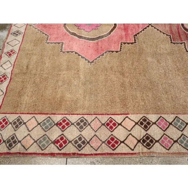 Textile Galerie Shabab Collection Mid-20th Century Turkish Anatolian Room Size Carpet For Sale - Image 7 of 10