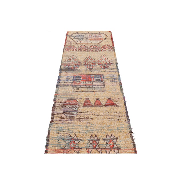 1950s Vintage Moroccan Runner in Gold With Geometric Patterns, From Rug & Kilim For Sale - Image 5 of 7