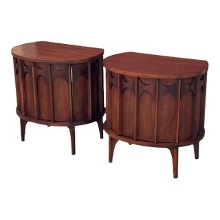 Mid 20th Century Kent-Coffey Perspecta Walnut Nightstands With Sculpted Arched Fronts, Attributed For Sale