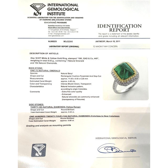 4.49 Carat Sugarloaf Cabochon Cut Colombian Emerald and Diamond Halo Ring in 18k, Size 6.75 For Sale - Image 10 of 10
